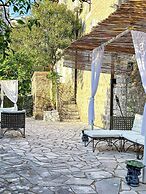 SERENİTA STONE HOUSE