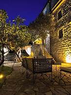 SERENİTA STONE HOUSE