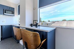 Hamilton Motel 2025 Limited