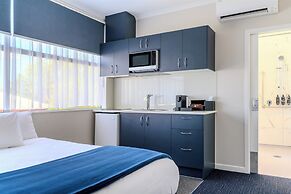 Hamilton Motel 2025 Limited