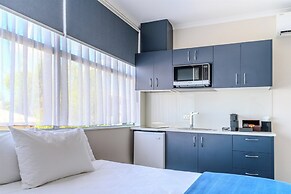 Hamilton Motel 2025 Limited