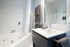 Hamilton Motel 2025 Limited