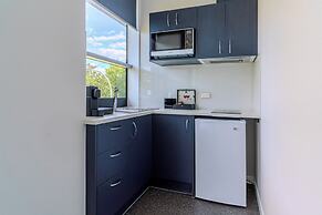 Hamilton Motel 2025 Limited
