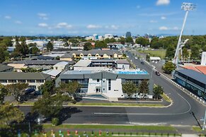 Hamilton Motel 2025 Limited