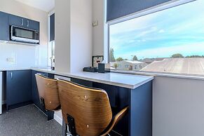 Hamilton Motel 2025 Limited