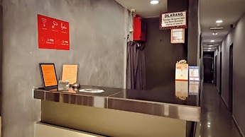 Moon Night Hotel