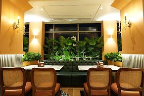 Hotel Golden Nest - Thane