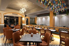 Hotel Golden Nest - Thane