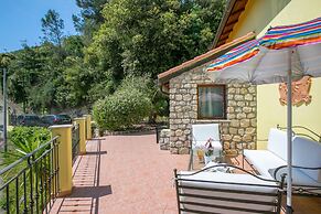 Villa Monte Enrico - Pool And Whirlpool