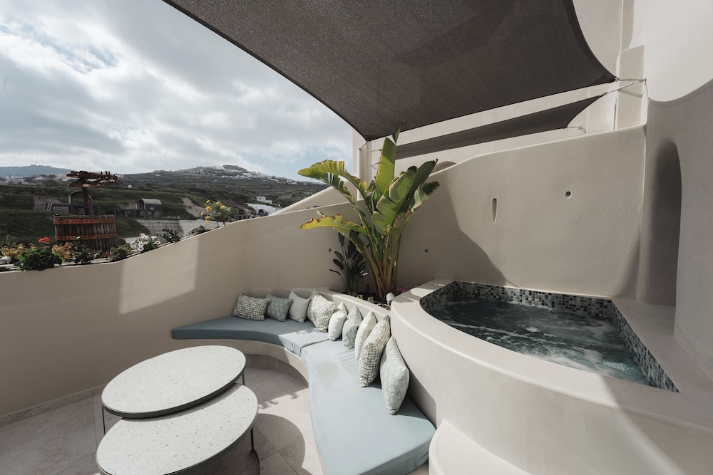Galaria Serenity Suites
