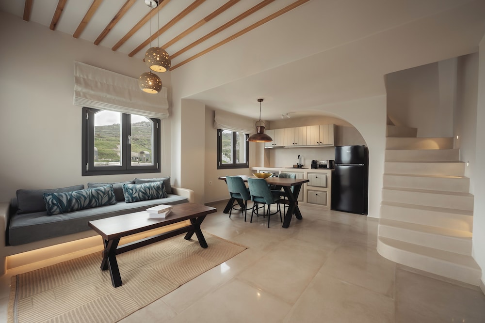 Galaria Serenity Suites