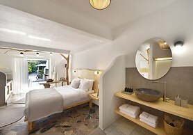 Olympa Suites