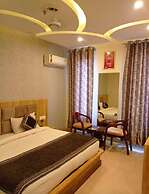 Hotel Glass Inn