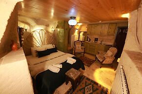 Mommy's Cave Home