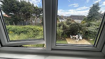 Romford Cozy Retreat