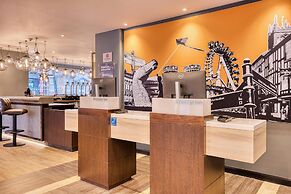 Premier Inn Swindon Town Centre