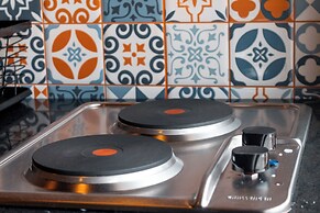 Niddo by Roots Rentals