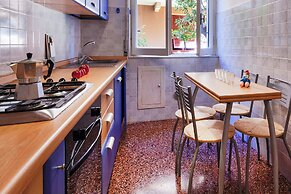 Vespucci Blue Apartment by Wonderful Italy