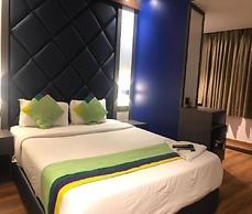 Glitz Hotel P Inn