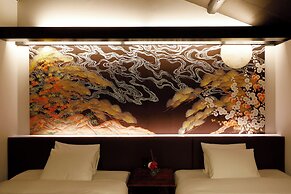 KIRAKU KYOTO RINPA