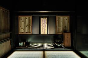 KIRAKU KYOTO RINPA
