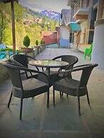 The Avenue Hotel Manali