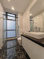 Royce Residence by uBook