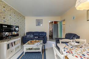 Seaview City Apartment Frida