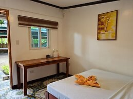 Tambayan Rooms & Cottages by SMS Hospitality