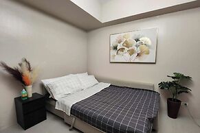 1 Bed Apartment - Sleeps 7 - Pool & Wifi