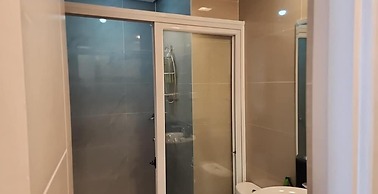 1 Bed Apartment - Sleeps 7 - Pool & Wifi