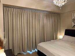 1 Bed Apartment - Sleeps 7 - Pool & Wifi