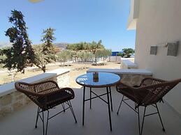 Tamaris Suites