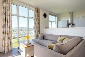 Cofton Holidays