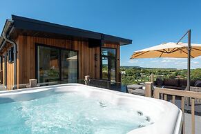 Cofton Holidays