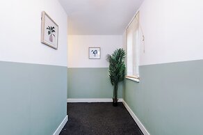 Elm Apartments
