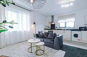 Elm Apartments