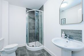 Elm Apartments