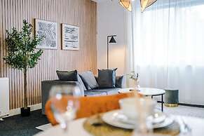 Elm Apartments