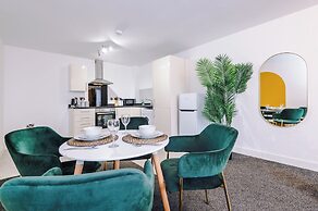 Elm Apartments