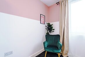 Elm Apartments