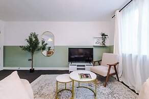 Elm Apartments