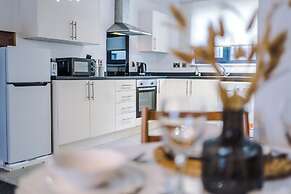 Elm Apartments