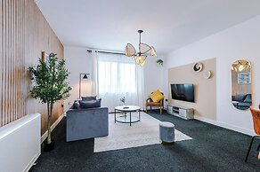 Elm Apartments
