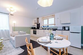 Elm Apartments
