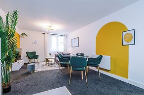 Elm Apartments