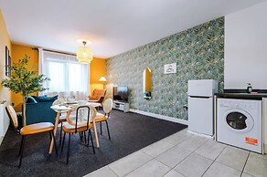 Elm Apartments