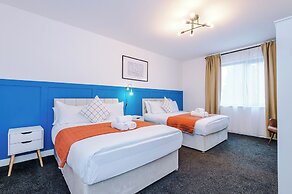 Elm Apartments