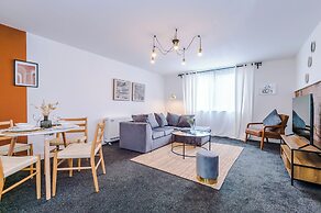 Elm Apartments