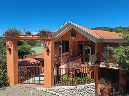 Mi Casa Su Casa